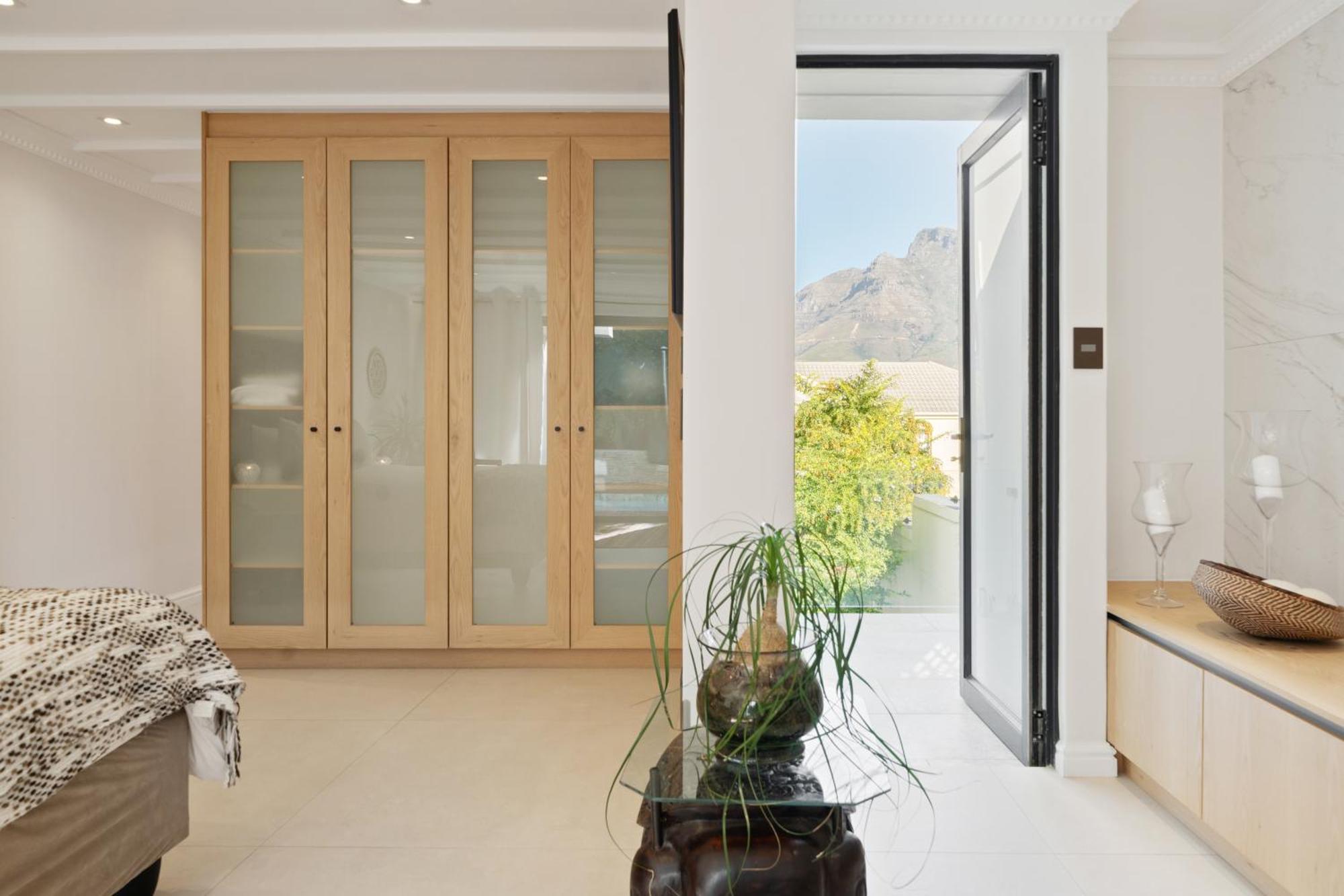 The Lookout - Panoramic 4 Bedroom House With Free Wifi And Pool Kapstaden Exteriör bild